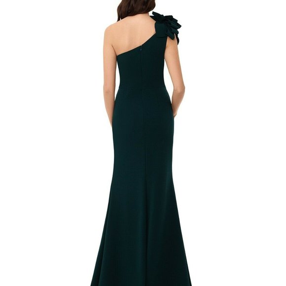 XSCAPE Petite One-Shoulder Floral-Det Green 12P - Picture 4 of 6